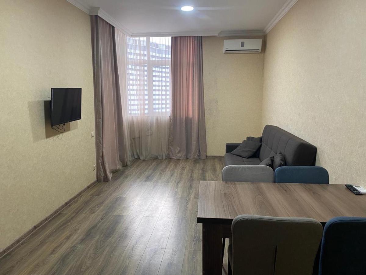 Apartment Black Sea Side Батуми Екстериор снимка